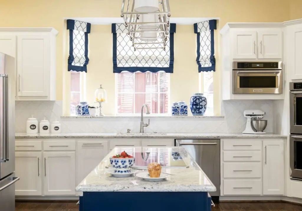Kitchen Design Tips, Kitchen Window Treatment Ideas, Kitchen Cabinet Ideas, Kitchen Appliance Selection