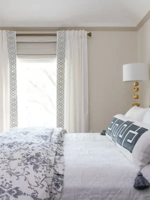 King Williams Traditional Home | Twilly &Amp; Fig Classic Guest Room Interior In Dallas Featuring Bespoke Furnishings And A Soft Neutral Palette.